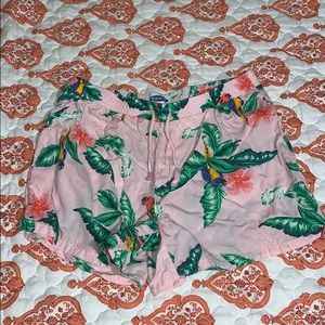 Tropical shorts light pink.